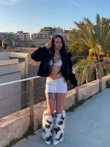 sofiaastarx Public - {count, plural, one {תמונה אחת} two {שתי תמונות} many {# תמונות} other {# תמונות}}
