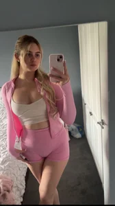 Blonde_Bunny Public Pic 5