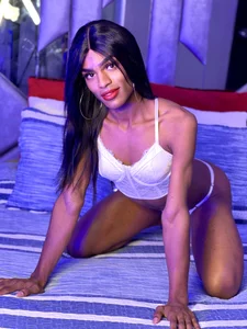 “Dangerously irresistible 💋” de Melanie_St4r  3 Imagens