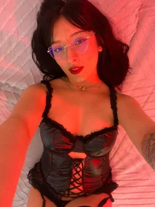 Scarlett_Millerw Red is my color! ❤️ Foto 5