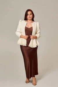 Public de Ellaizatelly  Imagens