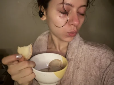 🌤️🚲🍪🥛🦶🏻✨ de GabriellaManhaes  Imagens