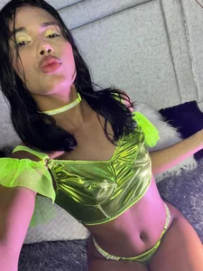 EsmeraldaBlake emerald Fotka 3