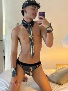 Mike_thomsonn a gay soldier? mmmm 🔥😈 Pic 7