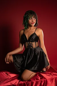 selena_holt SELENA зображення 4