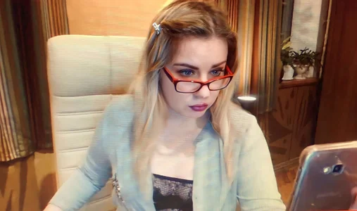 Miss_Tress Public2 Pic