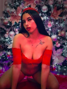 Alana_Hotterr merry christmas Pic 9