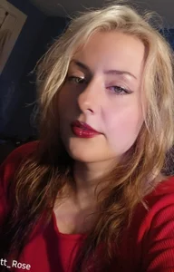 SKYLRoseのwanna peek?の 5枚の写真