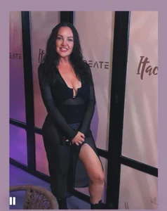 LadyluxeePublic图片 2