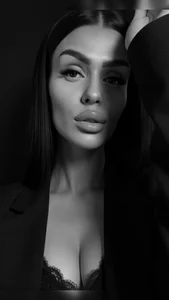 KimWilmes Luxe Temptation Pic 6