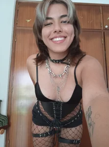 goth_latina Public 사진 4