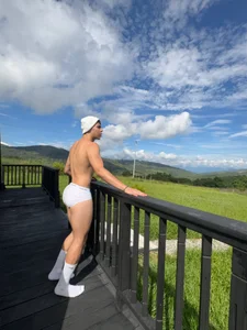 Houston__bull I'm really horny and I just woke up...🛏️🍆  3টি ছবি