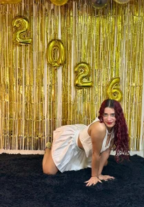 Alisha_Evans_Rs "New year, same temptation — just harder to resist." ✨🔥 Pic 6