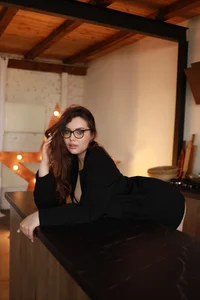 LuxSopphia Hot housewife 🔥  6টি ছবি