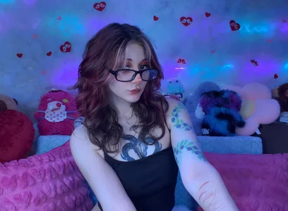 I'm wearing glasses od _Devill_Baby  7 snímek