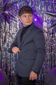 Leo_Miller_ Public Pic 2