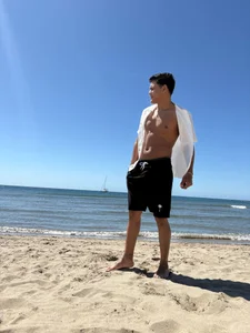 DavShi kullanıcısının Public albümü -  3 fotoğraf