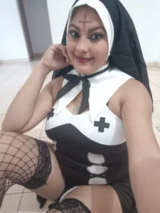 AmiraBakir SEXY AND VERY HOT NUN 🔥😈 Pic