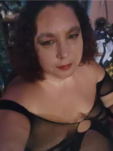 lil-gemini-hippy feeling my self Pic 3