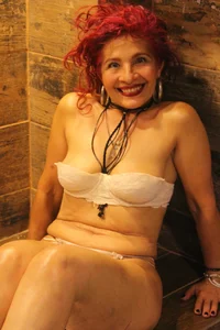 SEXY OLDER GIRL de Dalila_Najjar_ Foto 4