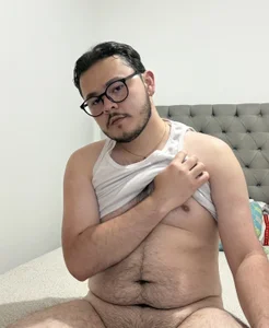 bigcock_bear Public Pic 3