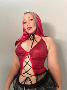 caperucita de blondehorny69  Imagens