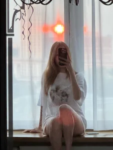 IvySinclair_ Public slika 3