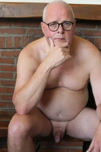 Exhib070: Public ( 4 фото)