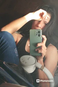 TylerBloom Hey i am Taylor <3 টি ছবি