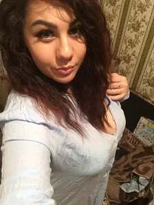 NancyMay look at me Pic 2