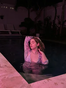 Nura_n_Sarah SARAH. Muse صورة واحدة|Nura_n_Sarah SARAH. Muse صورتان|Nura_n_Sarah SARAH. Muse  7 صور|Nura_n_Sarah SARAH. Muse  7 صورة