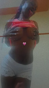 ellyhakz Tits🤒 Pic
