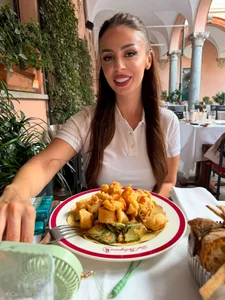 HayleyBlair Italy Pic 8
