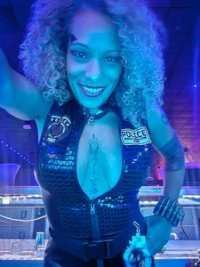 CeceilaMoon kullanıcısının Me albümü -  7 fotoğraf