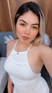 Lau_Bee: Public ( 2 фото)