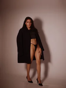 lizzywindsor Sexy lizzy Pic 4