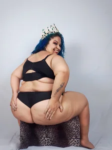 ANAMARIARIOS Public Pic 4