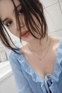 Glow_hollow Public Pic 6