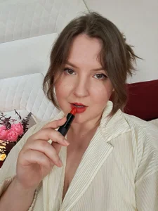 MelodyMoores Do you like red?💋💋💋 Pic 2