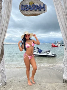 Abbyy_23 Beach Photos 🏖️ Pic 3