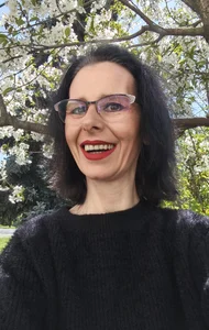 chillimonia Geschminktes Gesicht am Kirschbaum 🍒👑💋💕 Hình 8