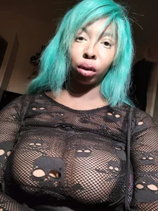 minsushimei Alternative black girl Pic