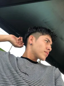 Dylan_Kim_ Public Pic 2