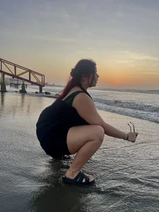 BlazedPauX Pau in the beach being shy👀  6টি ছবি