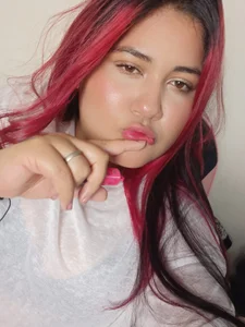 Mia_luxA Public Pic 3