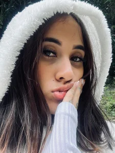 LudovicaSweet no title just me🌸 Pic 3