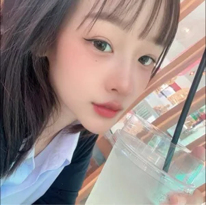 18岁的大学生18-year-old college student