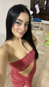 FlaviaBaxter Public Pic 2