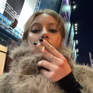 _JolynJostar Public Poză 8