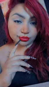 Deep throat night 💦 Tip and watch me take it deeper and deeper… just for you. de Halleyrosse  3 photos